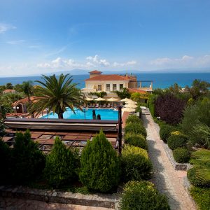 akti taygetos family apartment me thea thalassa 2
